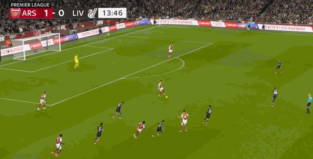 1730058084730009921.gif 萨拉赫远射.gif